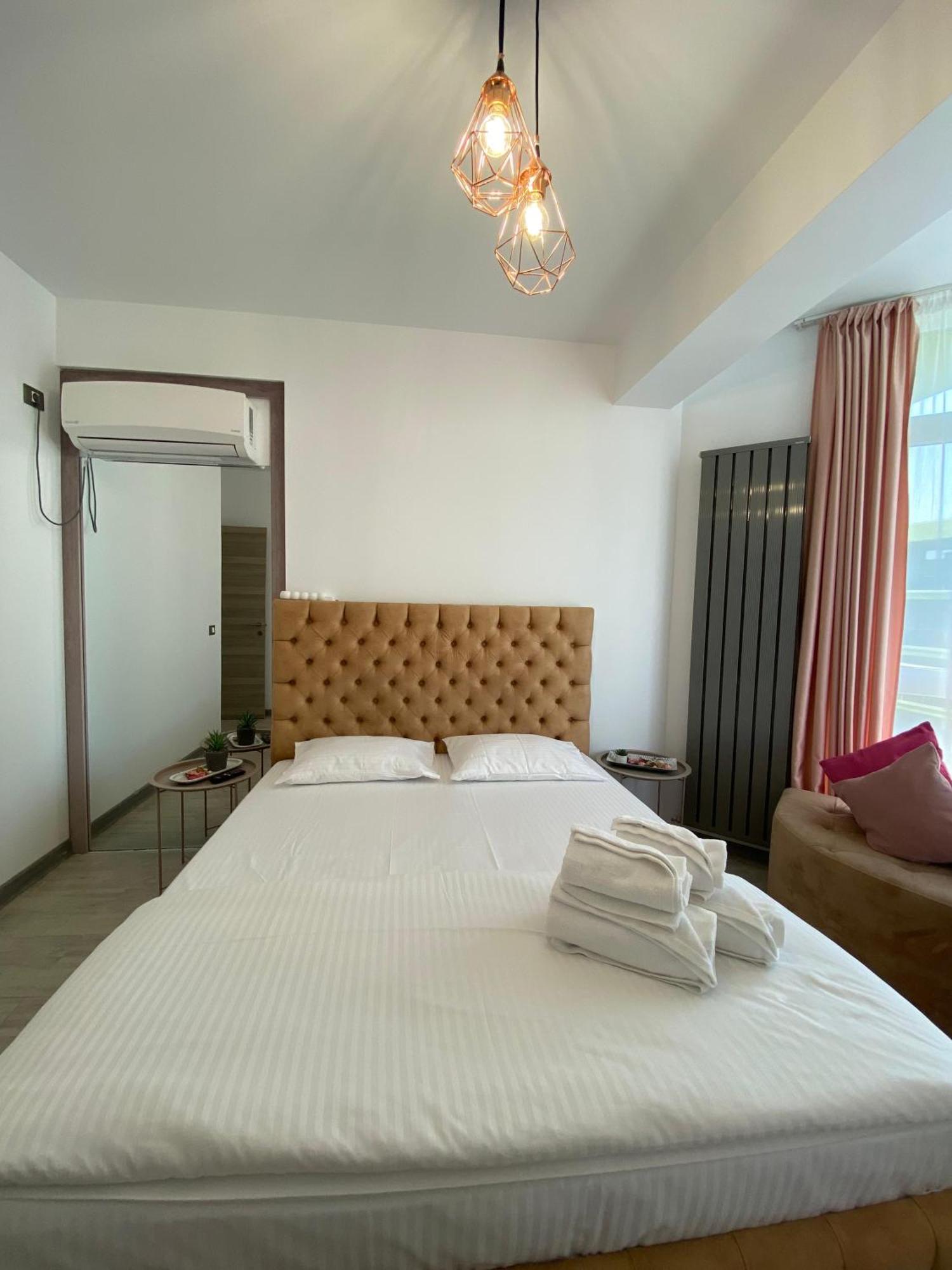 Iako Premium Apartament Нэводари Экстерьер фото