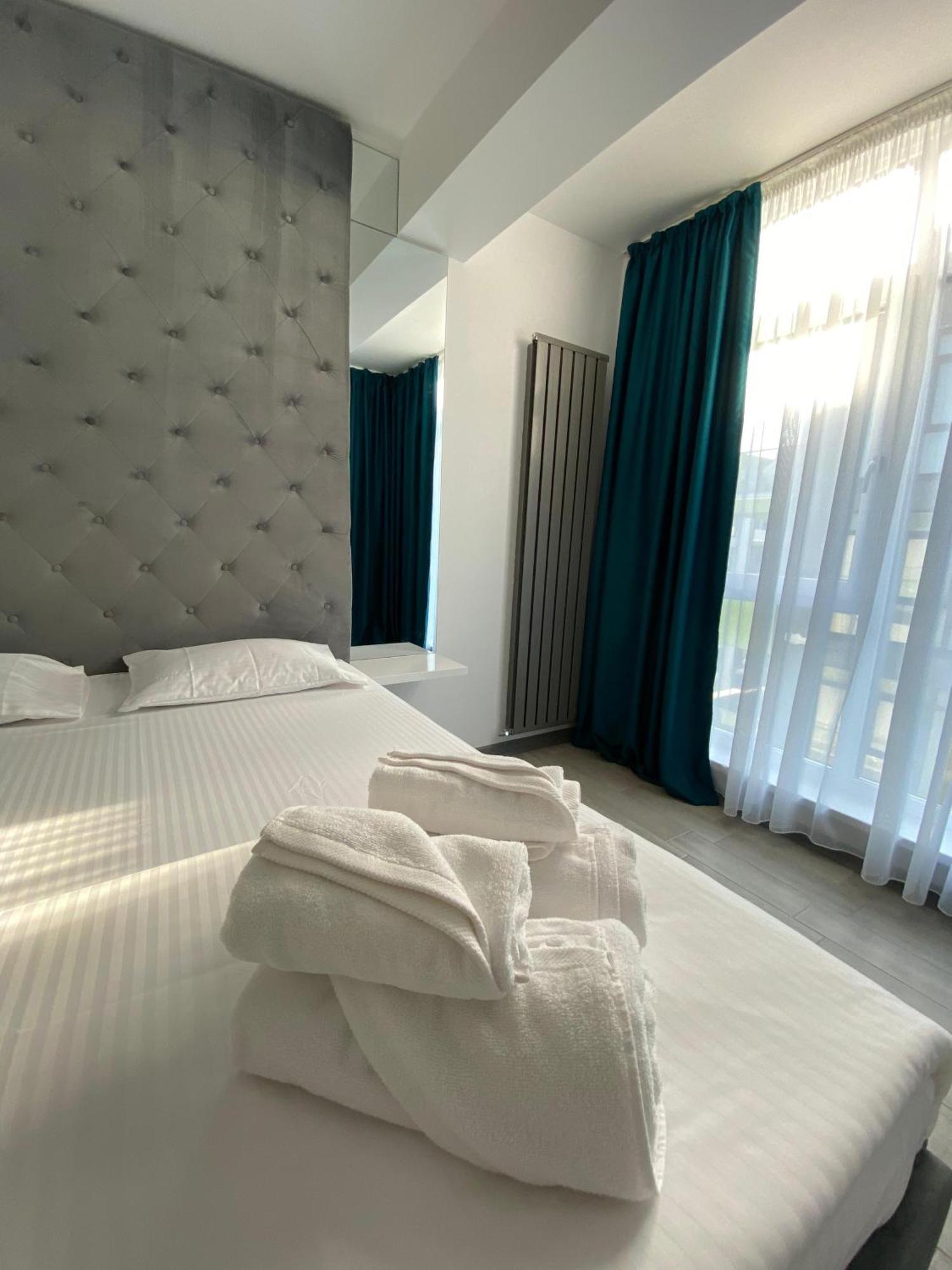 Iako Premium Apartament Нэводари Экстерьер фото